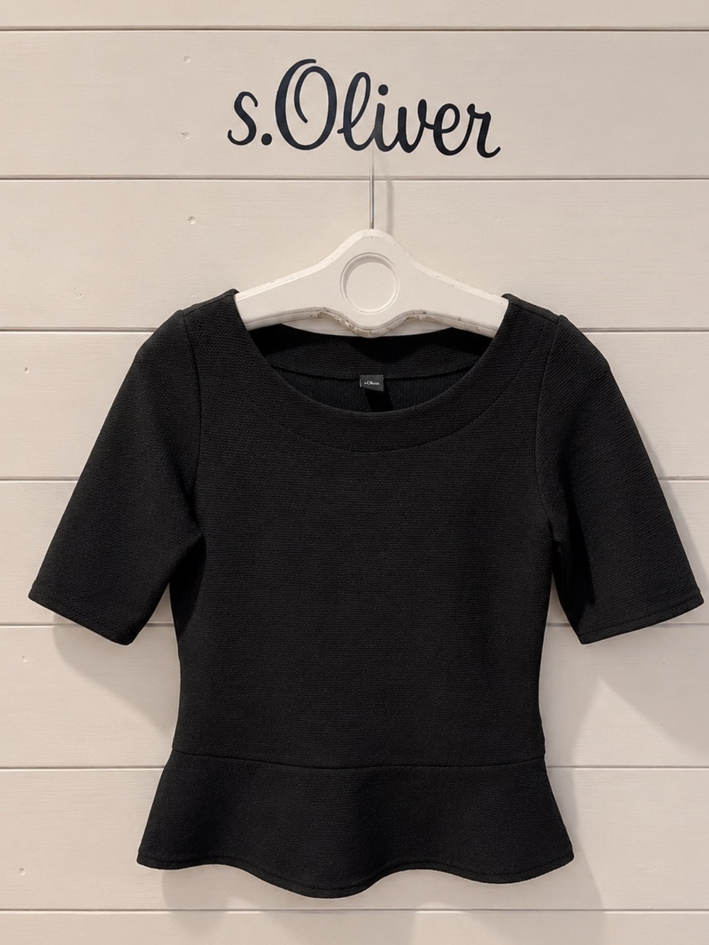 Women's Black Peplum Short-Sleeve Top size 6